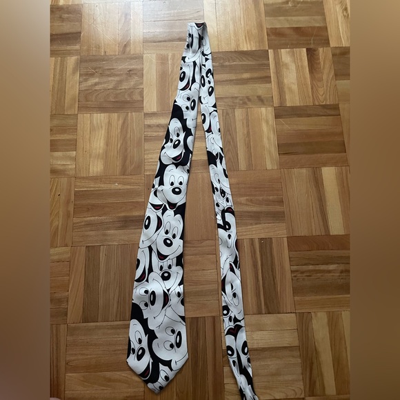 Mickey Mouse tie - Picture 2 of 4